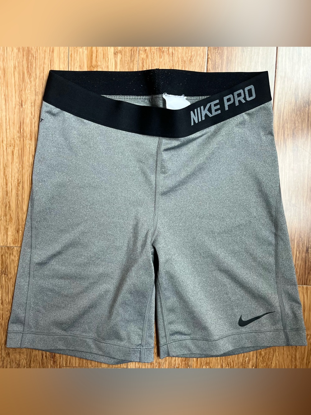 NIKE PRO Spandex Womens size medium gray black shorts